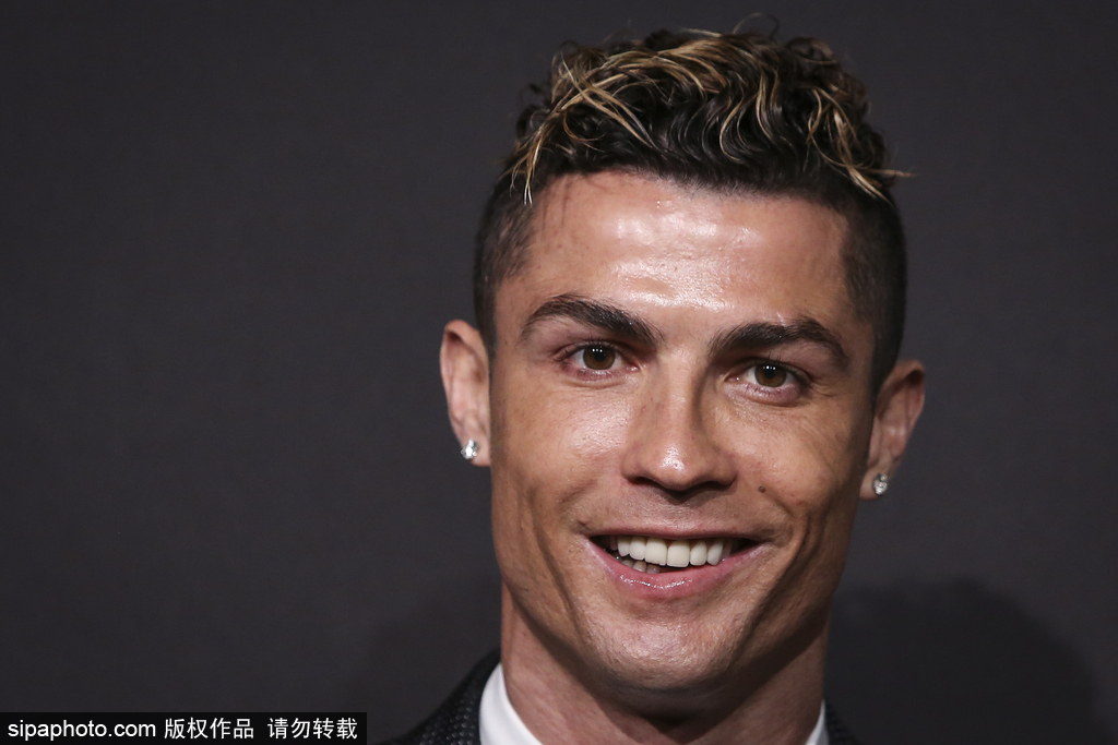 某队因违规遭重罚，官方回应惹争议