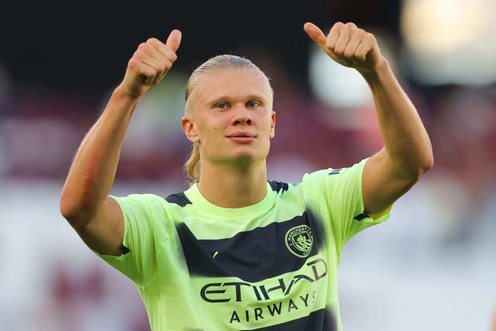 中足联细化“观众不当行为”细则：赛区将对球迷不当行为负责