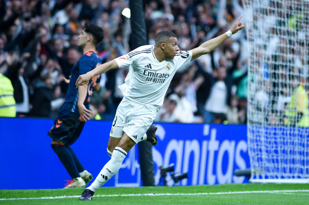 日职乙半场：埃罗破门被吹，仙台七夕暂0-0磐城FC