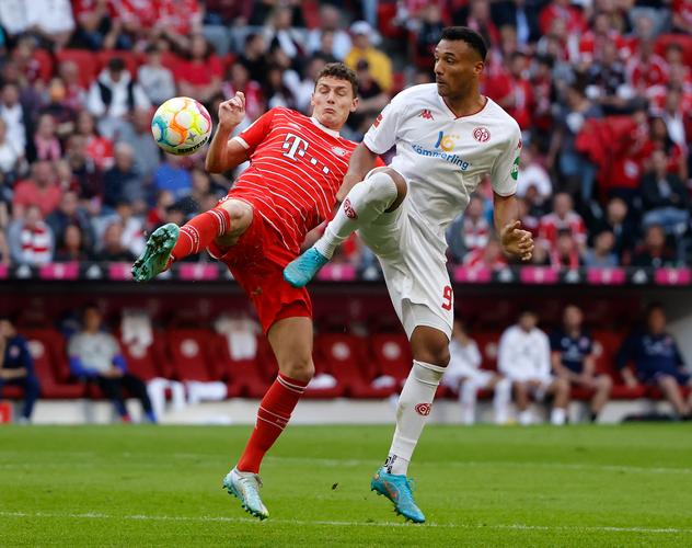 西甲：毕尔巴鄂竞技vs皇家马德里，圣马梅斯难挡银河战舰