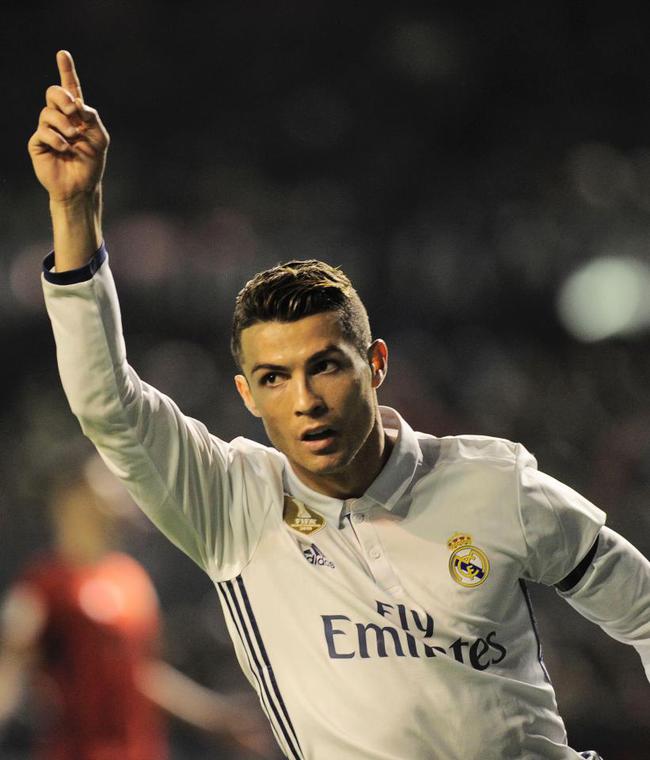 埃贝尔：凯恩德转身价下跌？不理解，但那本来只是种数字游戏（埃贝尔谈凯恩转会费下调：难以理解，但终归只是数字游戏）