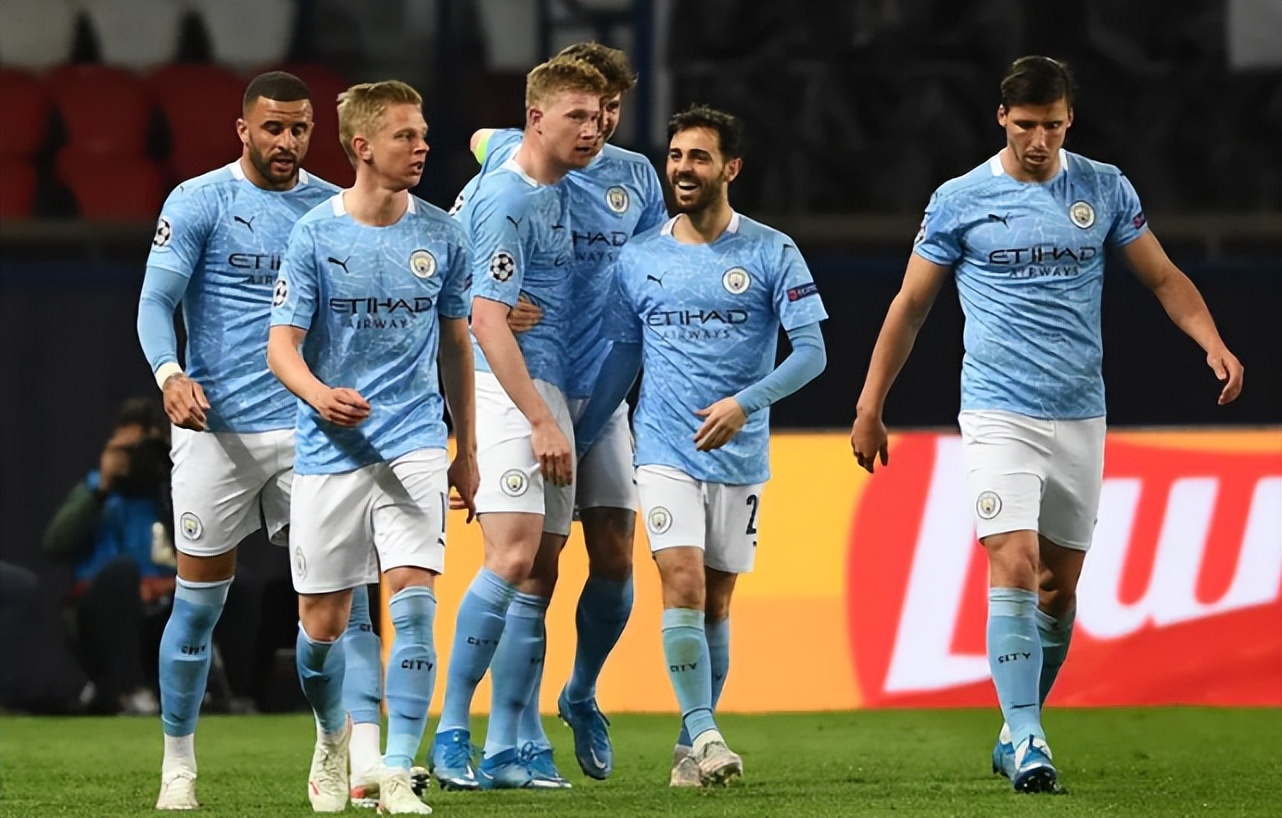 塞维利亚主帅：我问裁判为什么给我黄牌，他马上给了我第二张（塞维利亚主帅：刚问黄牌原因，裁判随即再出一张）