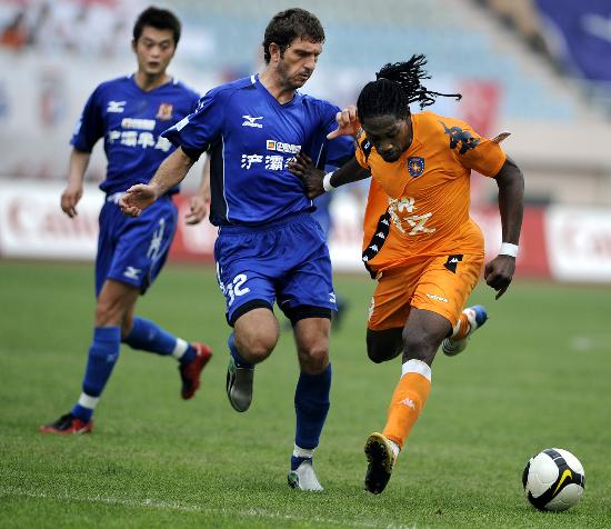 西班牙球星接受利物浦报价，可能告别西甲球队（西班牙球星已接受利物浦邀请，或将告别西甲旧主）