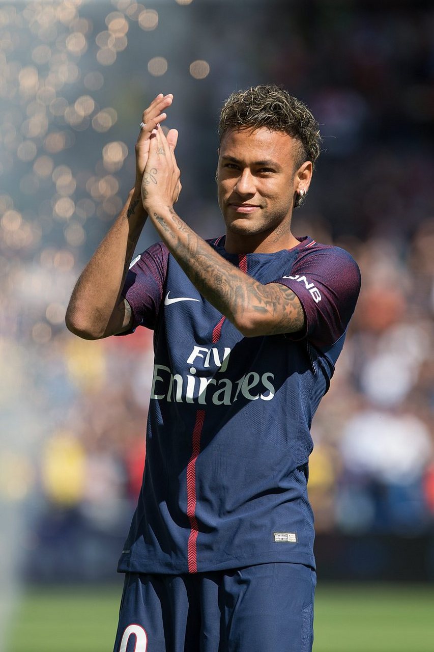 意天空：尤文不愿意冬窗投重金，弗拉泰西不大可能加盟（意天空：尤文冬窗无意砸重金，弗拉泰西加盟希望渺茫）