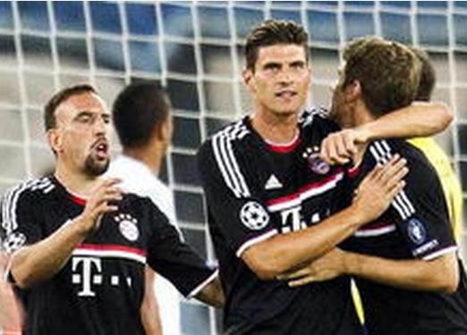 赫内斯支持废除50+1，拜仁球迷拉横幅反对：这是不可想象的