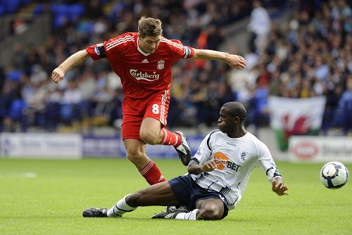 英超联赛周最佳球员：费尔南德斯获得满分10分（费尔南德斯获评英超周最佳，评分满分10分）