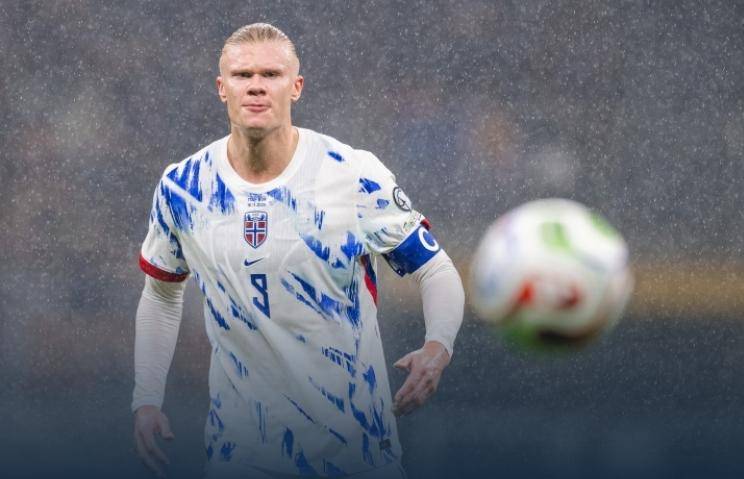 罗马诺：切尔西门将约根森考虑冬窗离队，最终决定权取决蓝军（罗马诺：约根森考虑冬窗离队，切尔西是否放人将成关键）