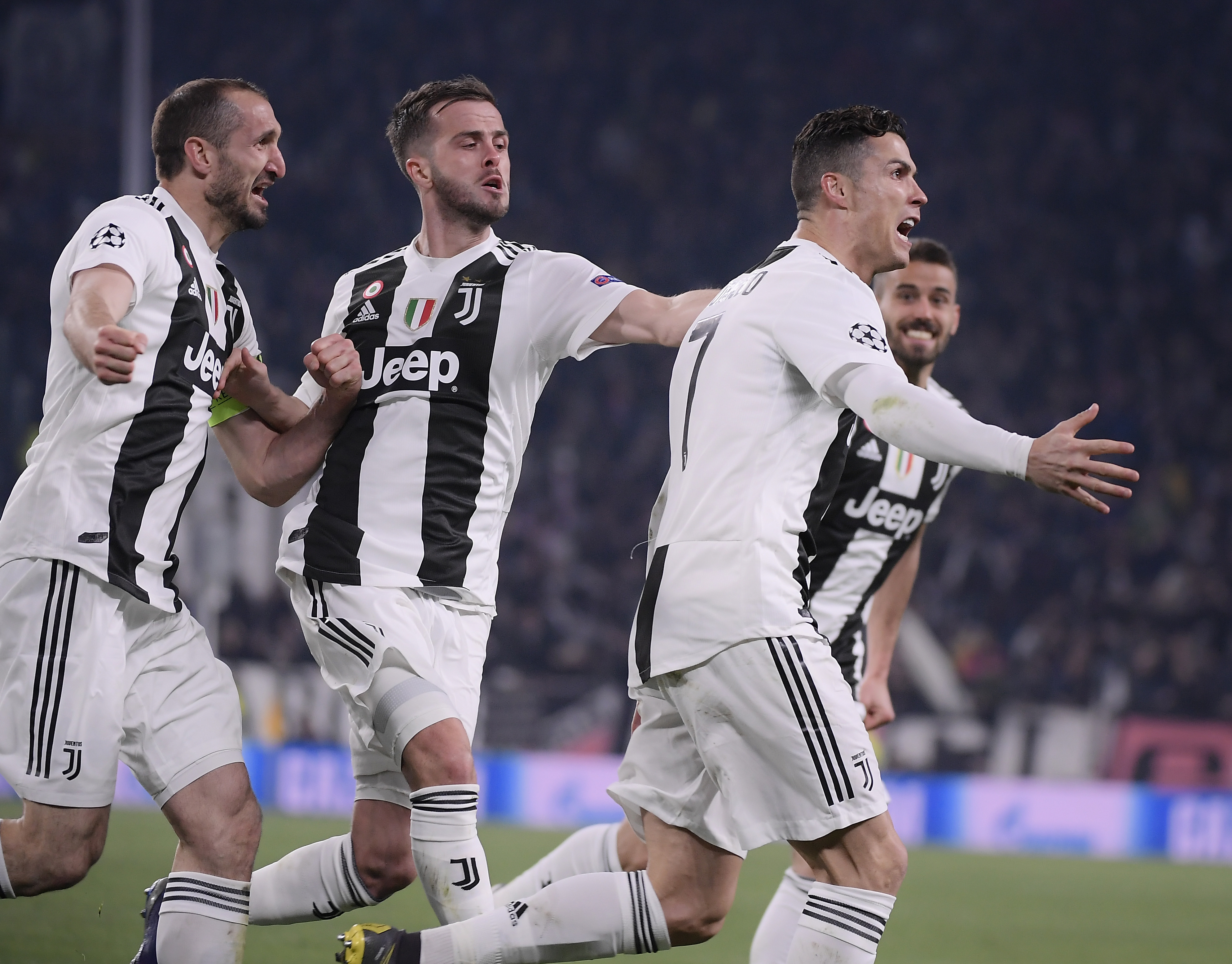 体坛：韩国U22主帅国内不乏质疑声，熊猫杯大轮换旨在练兵